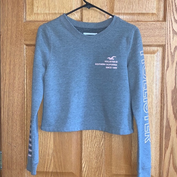 Hollister Tops - Hollister Cropped Sweatshirt